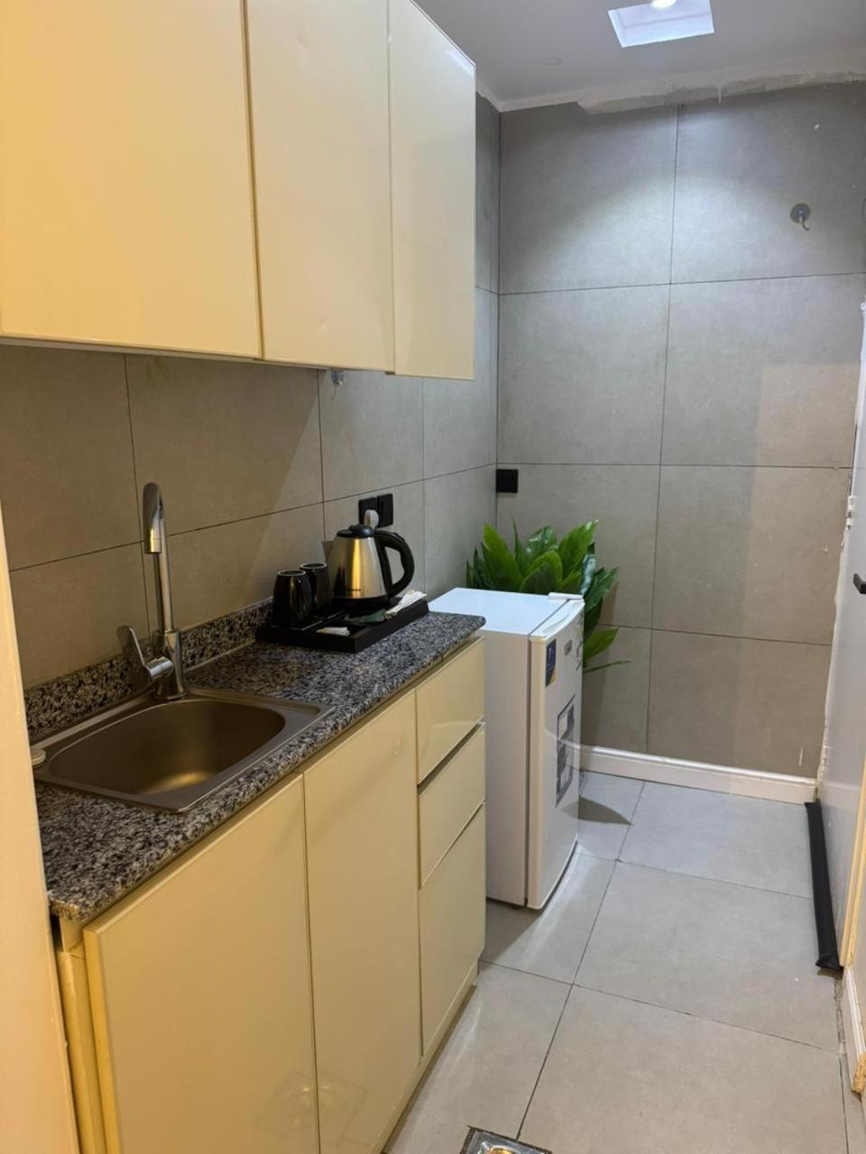 استديو بتصميم مودرين في غرناطه Apartment